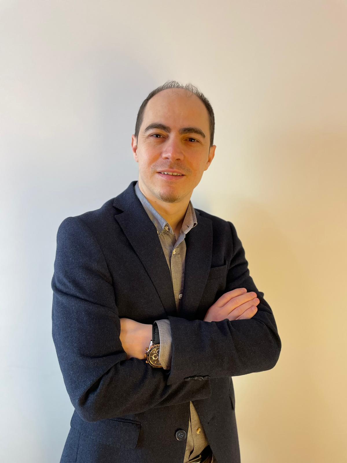 Emre  Tuna  Aydın